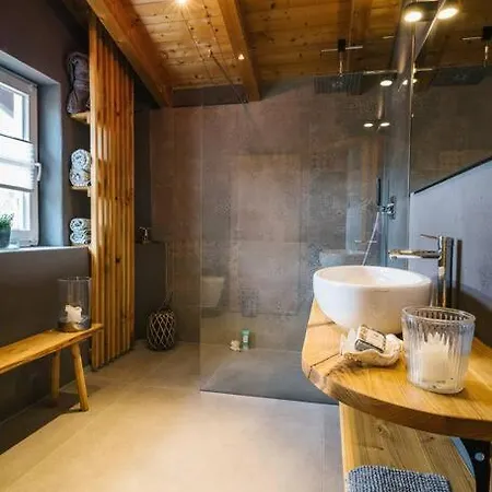 Apartman Ache-momo W. Naturepool & Watzmann View