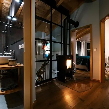 Ache-momo W. Naturepool & Watzmann View Apartman